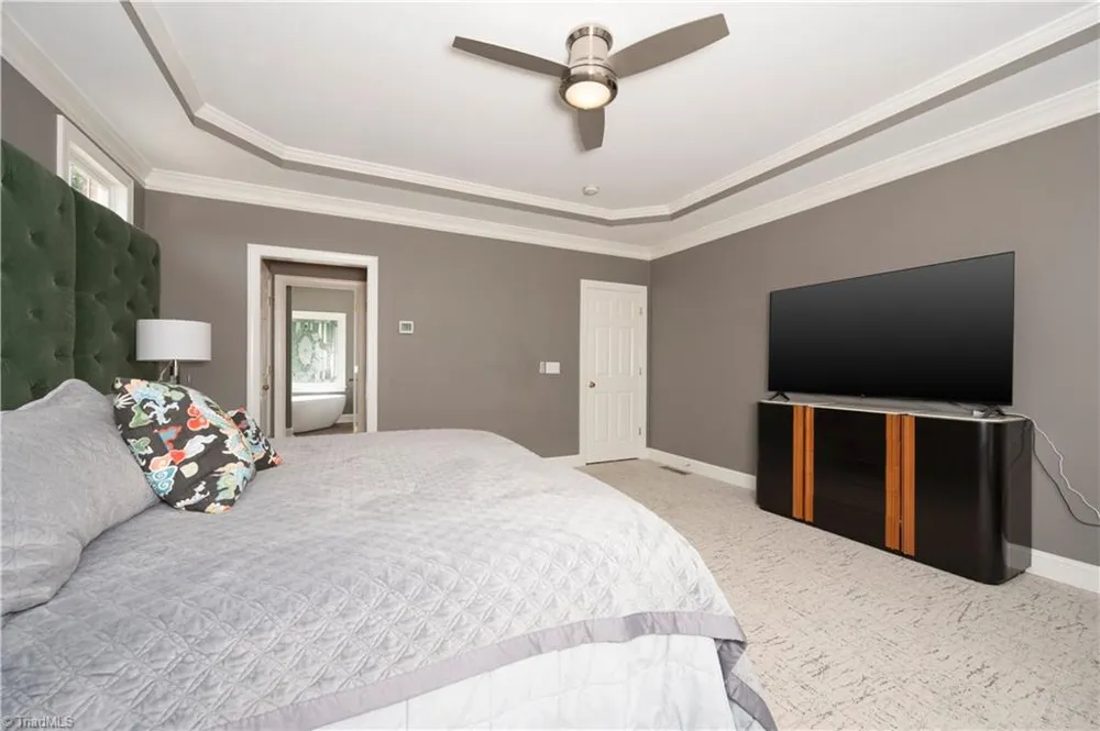 145 Ashbourne Lake Court Clemmons, NC 27012