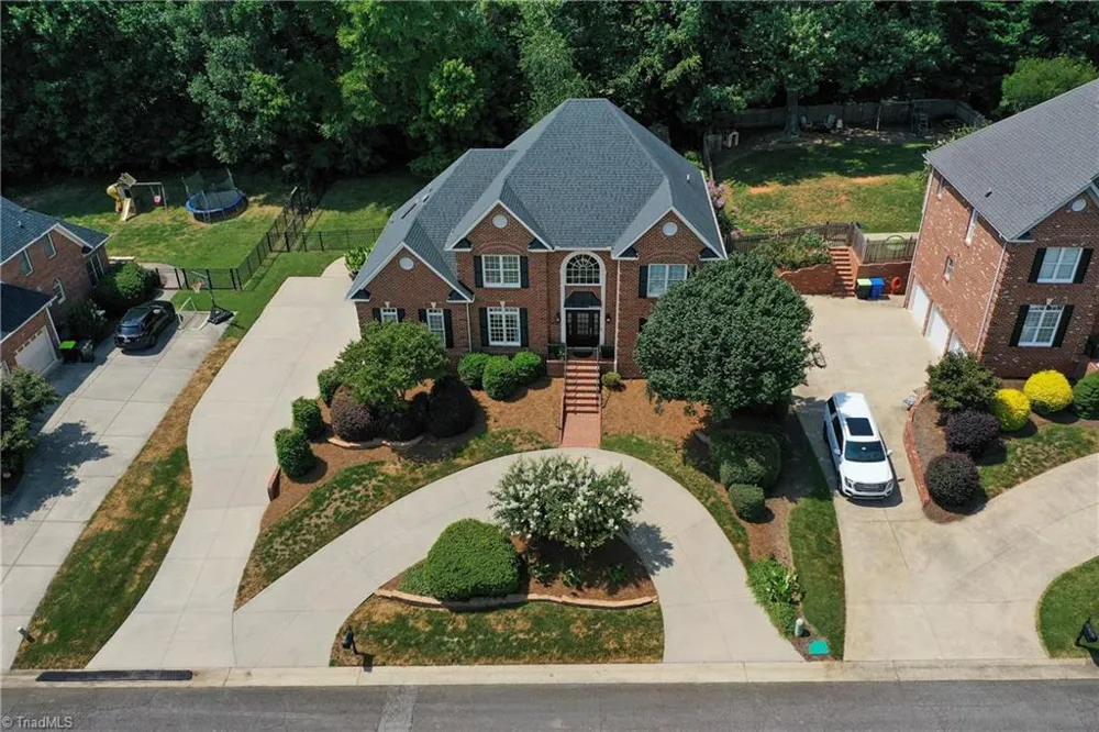 145 Ashbourne Lake Court Clemmons, NC 27012