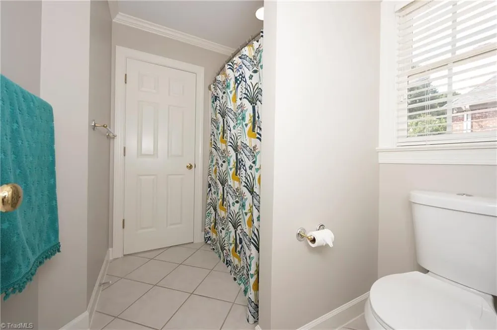 145 Ashbourne Lake Court Clemmons, NC 27012