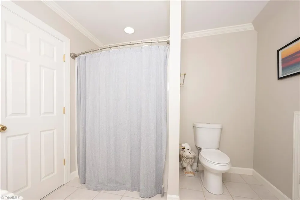 145 Ashbourne Lake Court Clemmons, NC 27012