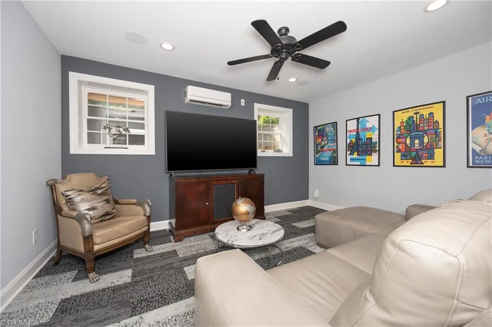 145 Ashbourne Lake Court Clemmons, NC 27012