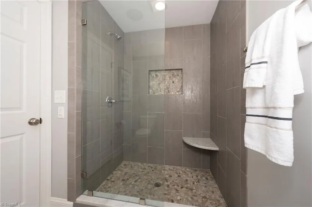 145 Ashbourne Lake Court Clemmons, NC 27012