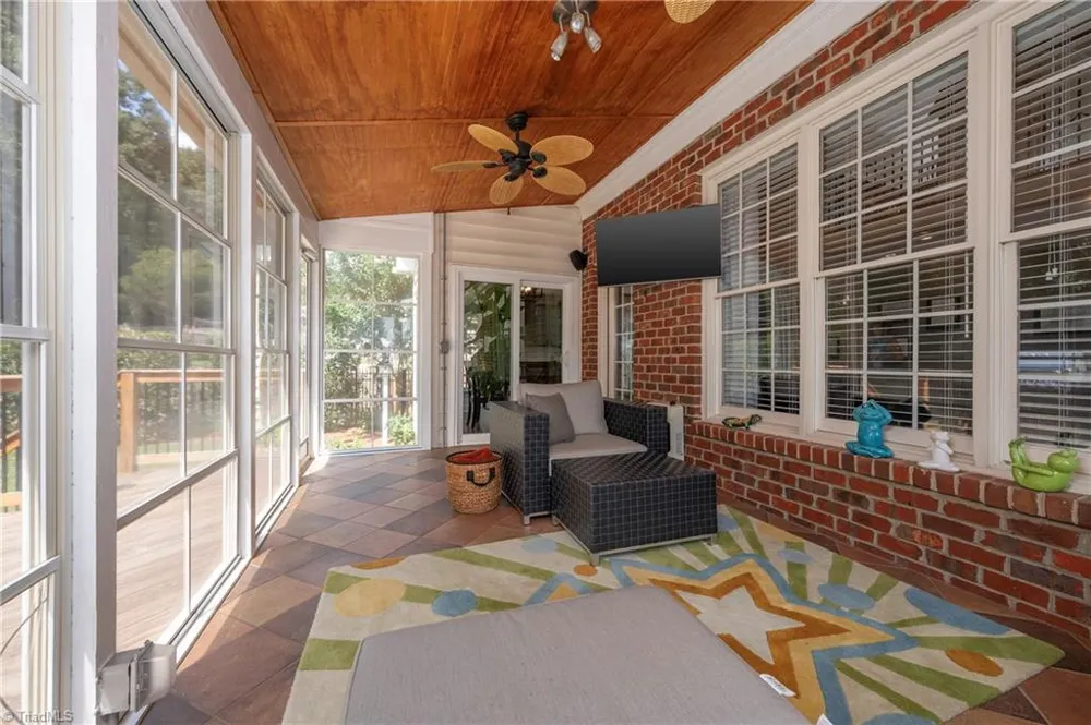145 Ashbourne Lake Court Clemmons, NC 27012