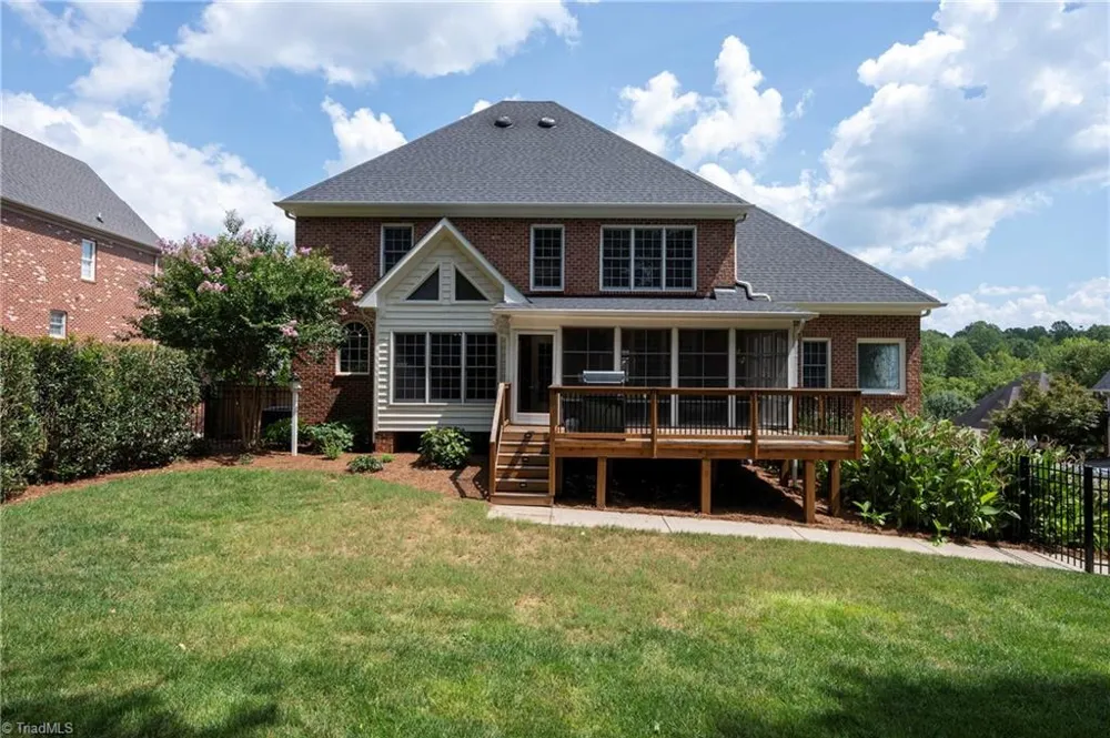 145 Ashbourne Lake Court Clemmons, NC 27012