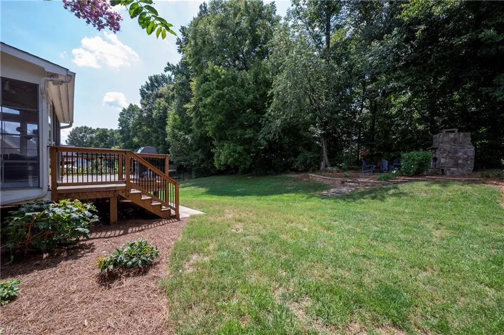 145 Ashbourne Lake Court Clemmons, NC 27012