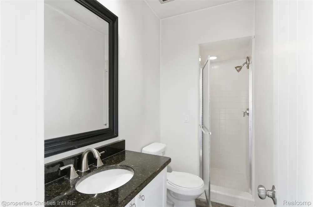 25310 Canterbury Road Franklin Village, MI 48025
