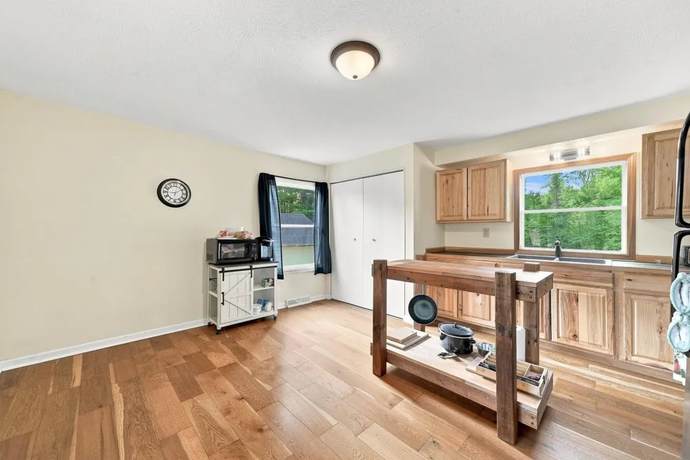 1893 W Maple Grove Road Surrey Township, MI 48622