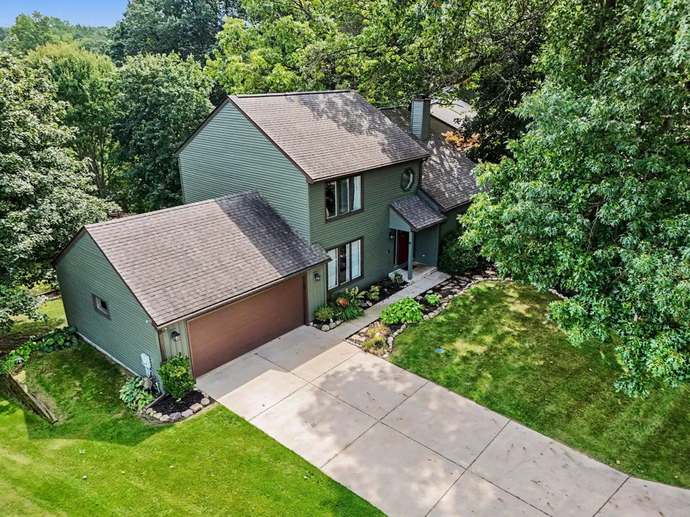 1244 Merry Brook Drive Comstock Charter Township, MI 49048