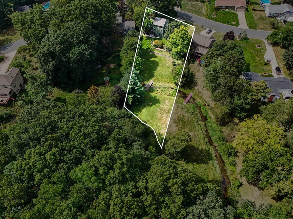 1244 Merry Brook Drive Comstock Charter Township, MI 49048