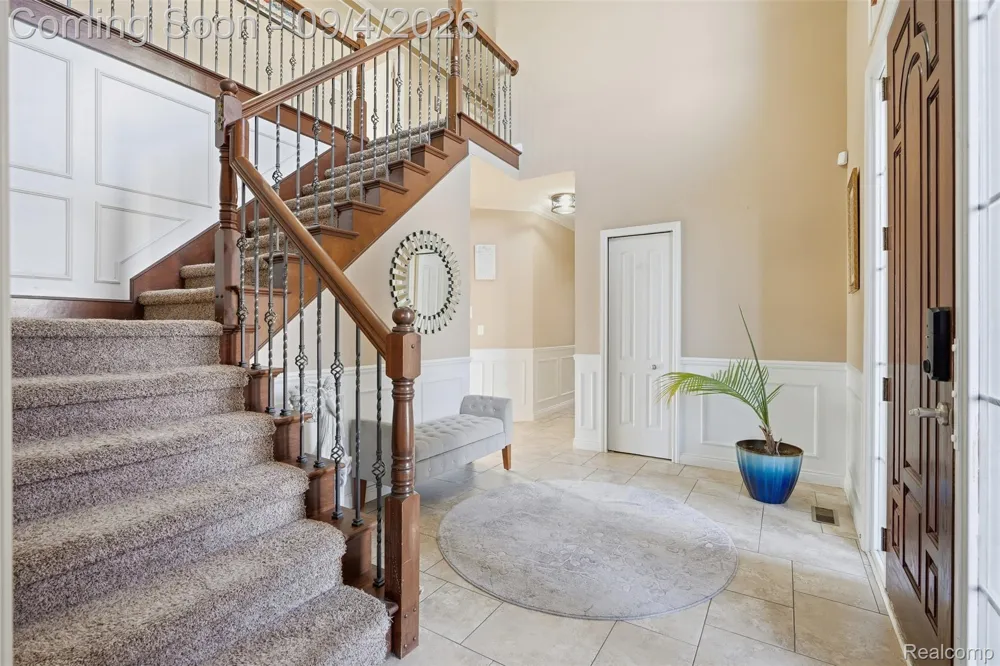19330 Middle Branch Drive Macomb Township, MI 48044