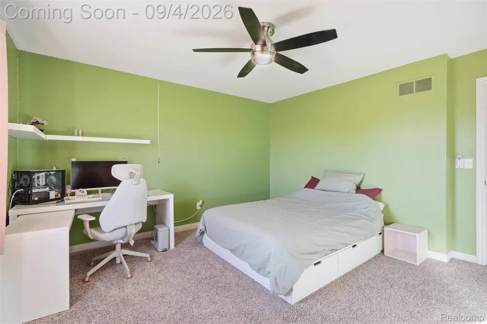 19330 Middle Branch Drive Macomb Township, MI 48044
