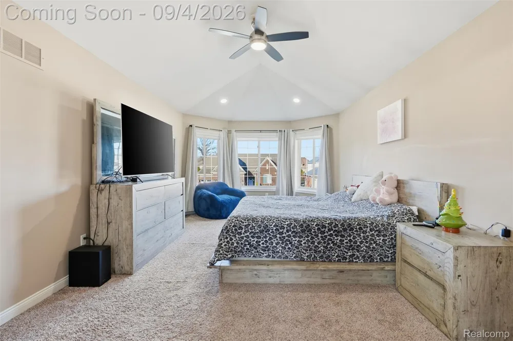 19330 Middle Branch Drive Macomb Township, MI 48044