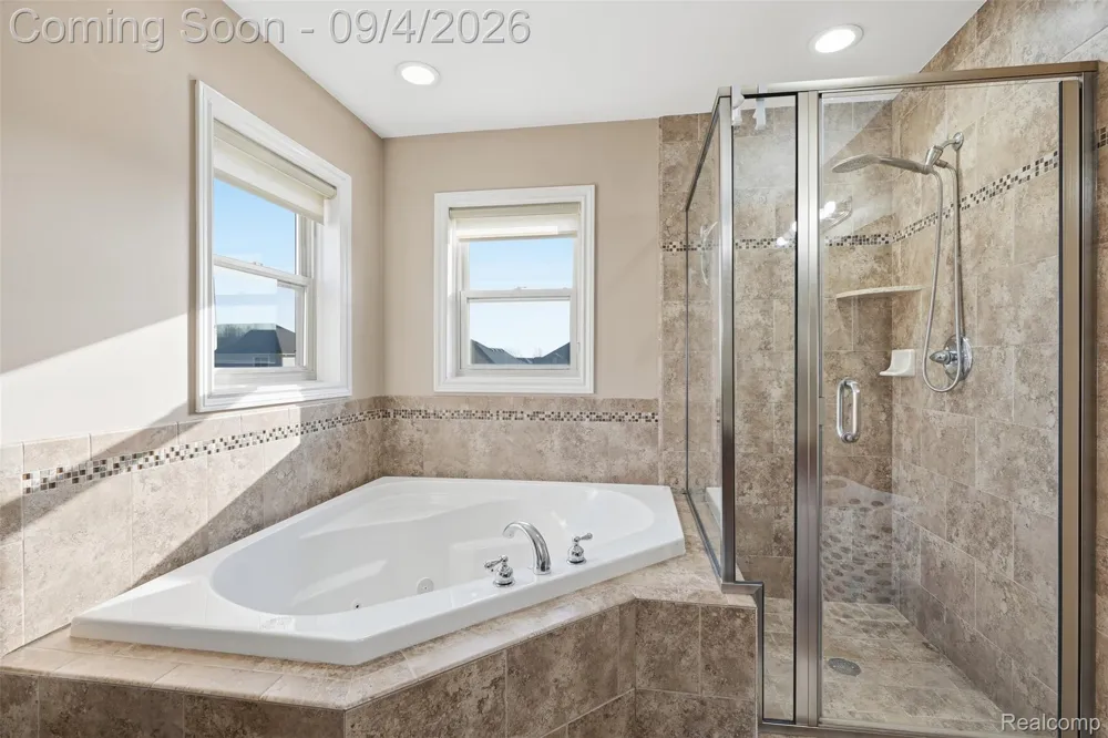 19330 Middle Branch Drive Macomb Township, MI 48044