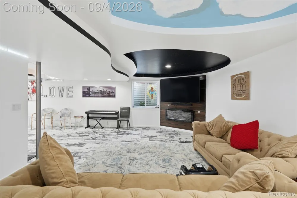 19330 Middle Branch Drive Macomb Township, MI 48044
