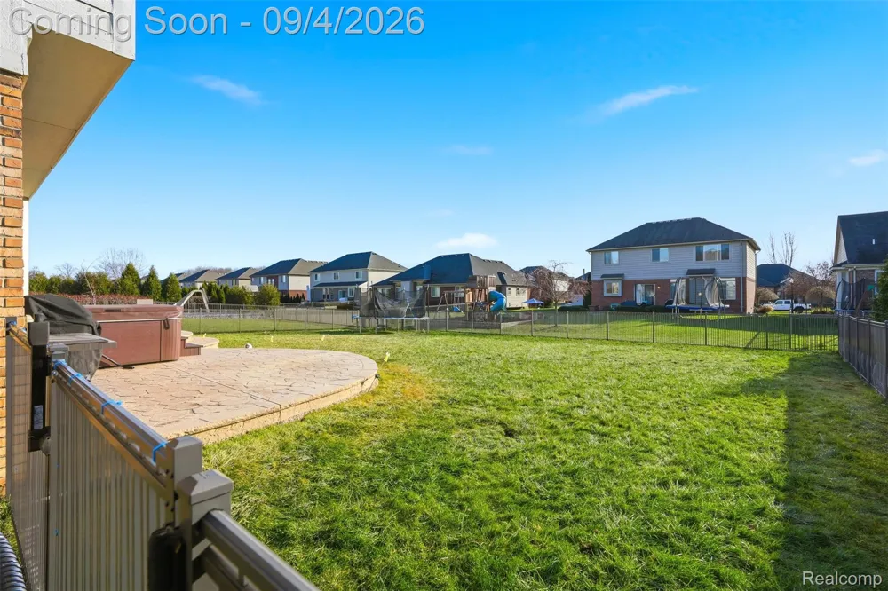 19330 Middle Branch Drive Macomb Township, MI 48044