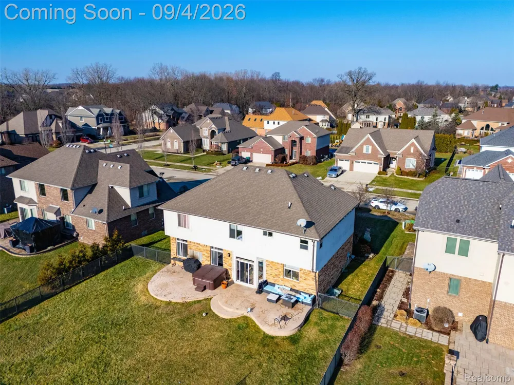 19330 Middle Branch Drive Macomb Township, MI 48044