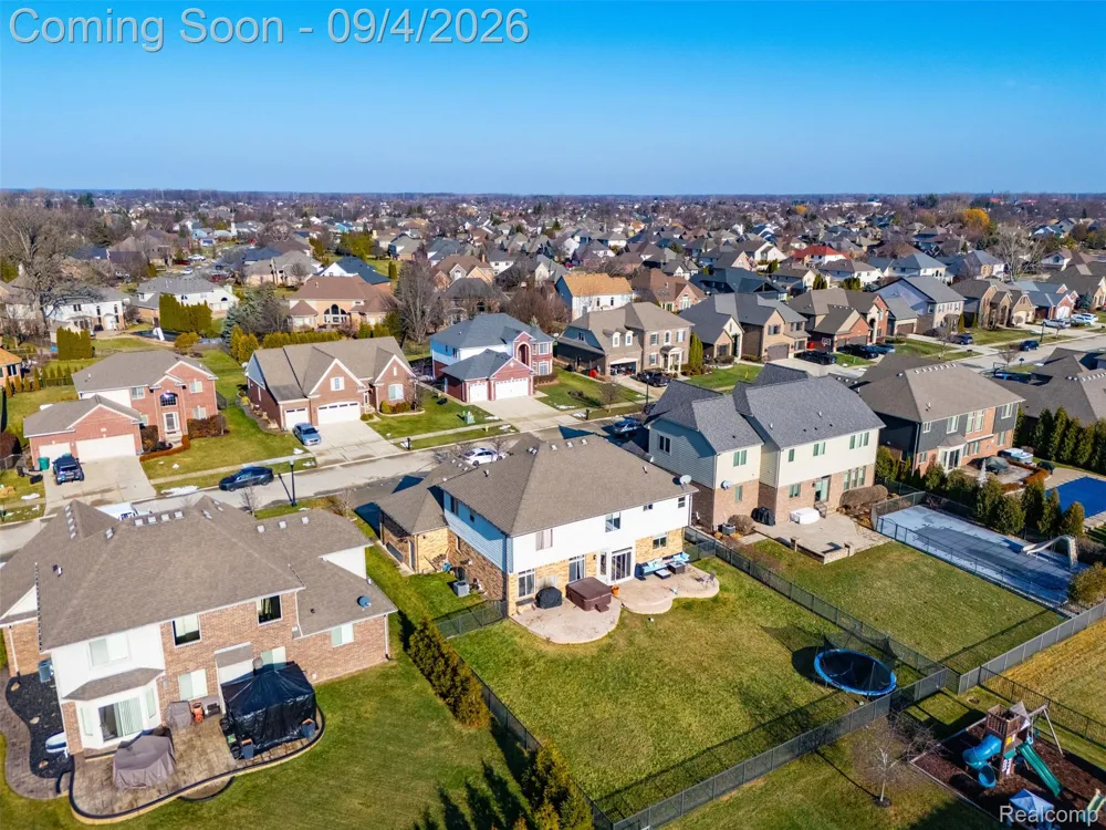 19330 Middle Branch Drive Macomb Township, MI 48044