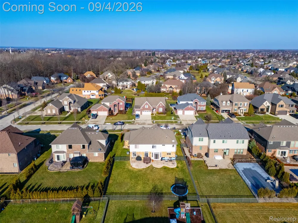19330 Middle Branch Drive Macomb Township, MI 48044