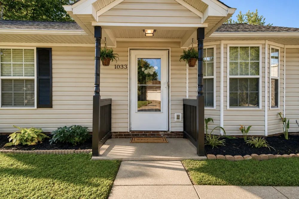 1033 Bush Ave Oak Grove, KY 42262