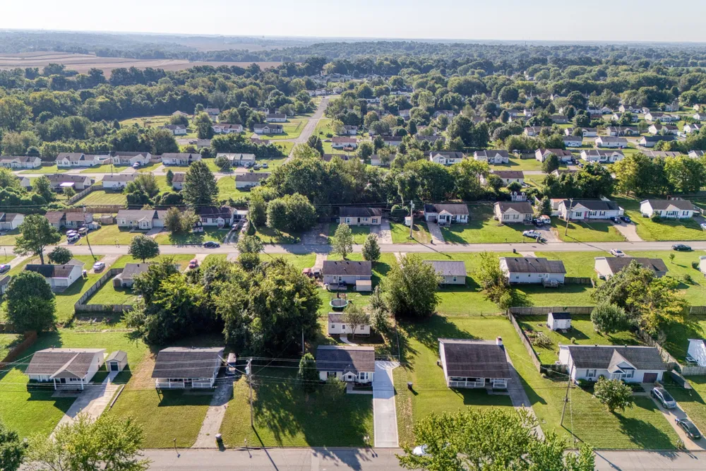 1033 Bush Ave Oak Grove, KY 42262