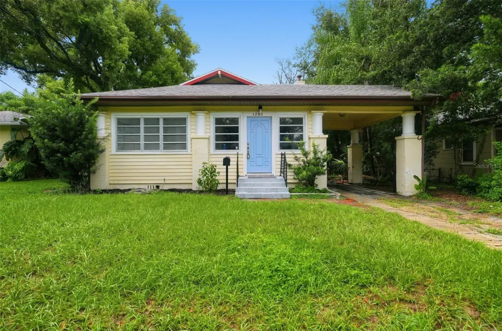 1203 KING AVENUE Lakeland, FL 33803