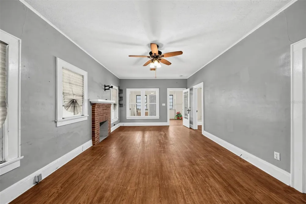1203 KING AVENUE Lakeland, FL 33803