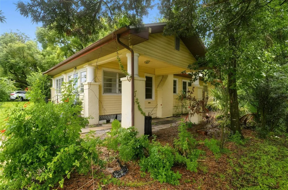 1203 KING AVENUE Lakeland, FL 33803