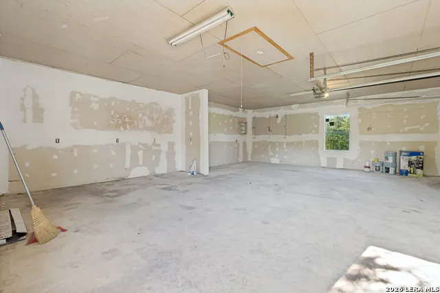 72 JANA LN Spring Branch, TX 78070