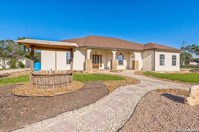 72 JANA LN Spring Branch, TX 78070