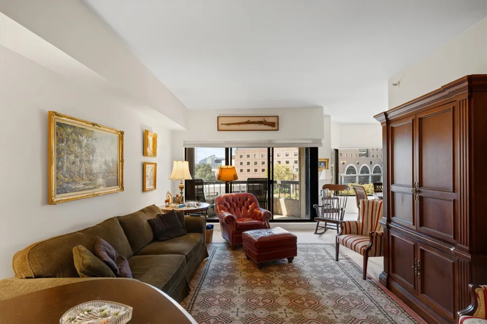 3030 Mckinney Avenue #304 Dallas, TX 75204
