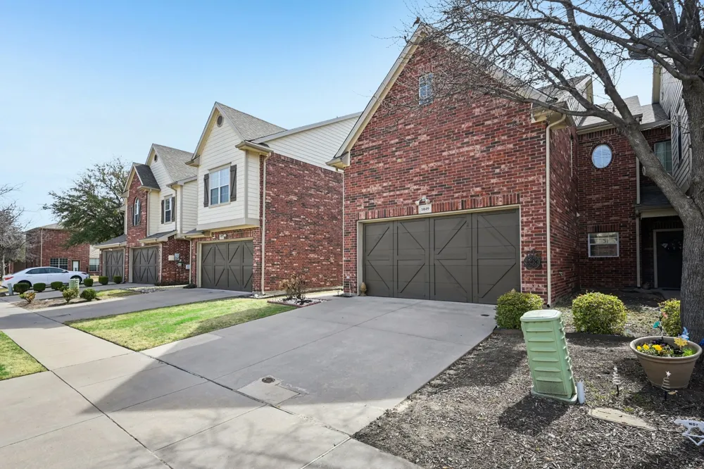 1049 Colonial Drive Coppell, TX 75019