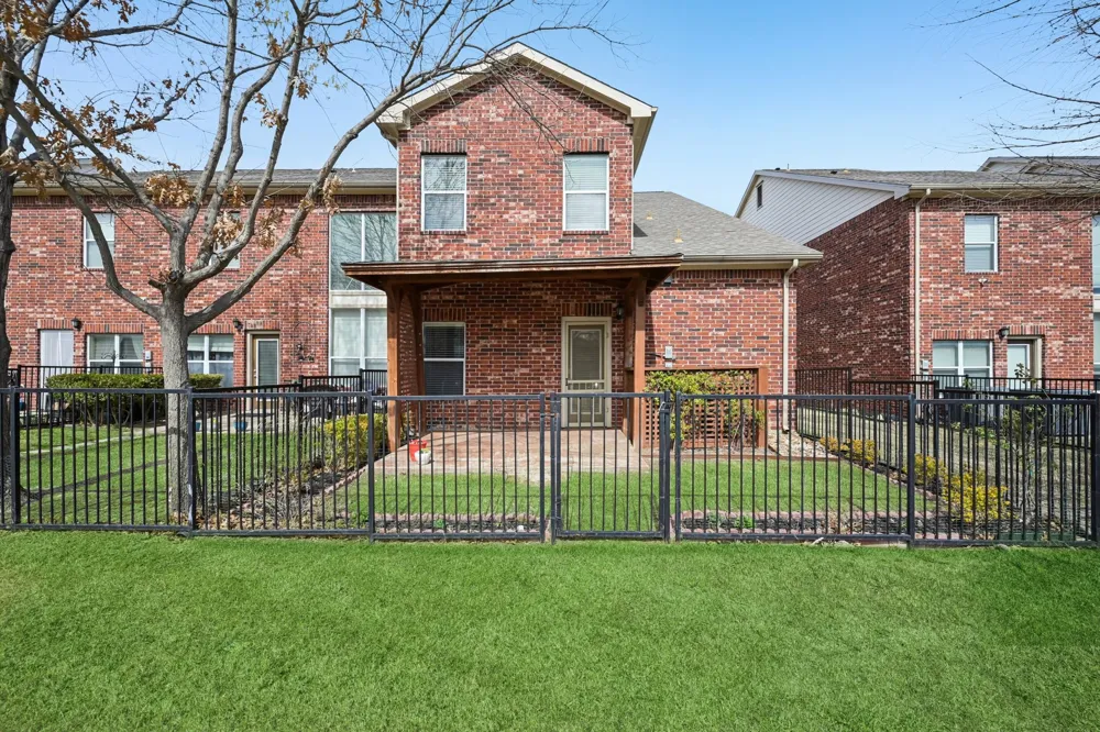 1049 Colonial Drive Coppell, TX 75019