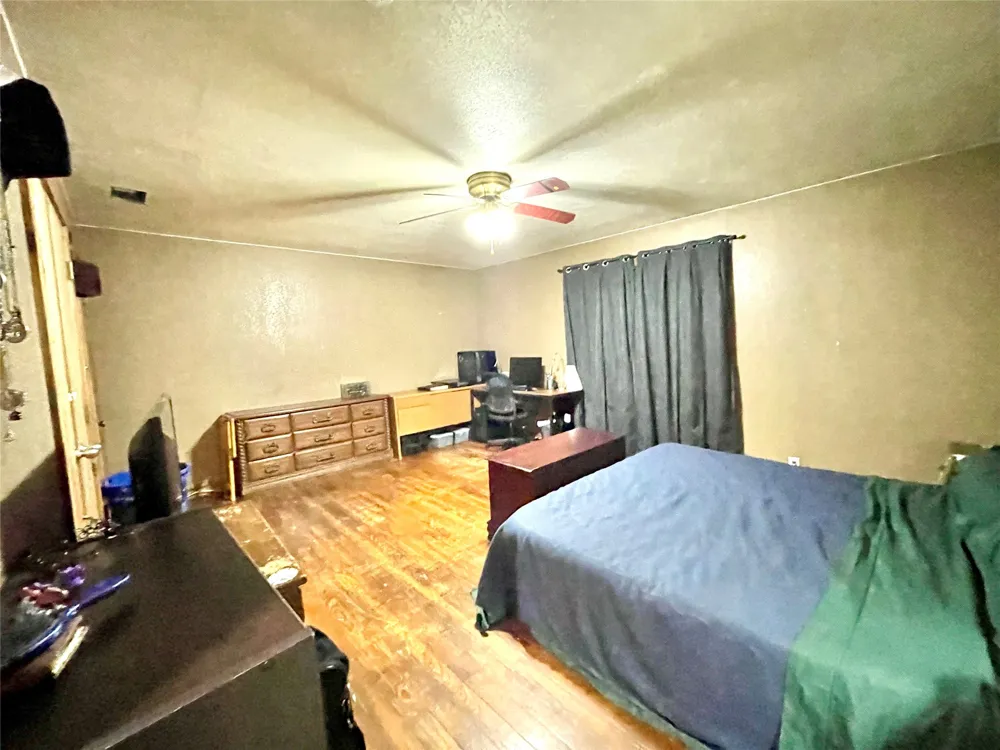 209 Bowie Street Jacksboro, TX 76458