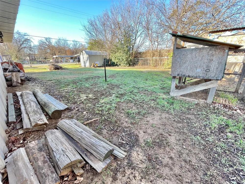 209 Bowie Street Jacksboro, TX 76458