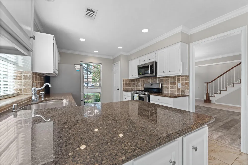 16338 Hickory Point Road Houston, TX 77095