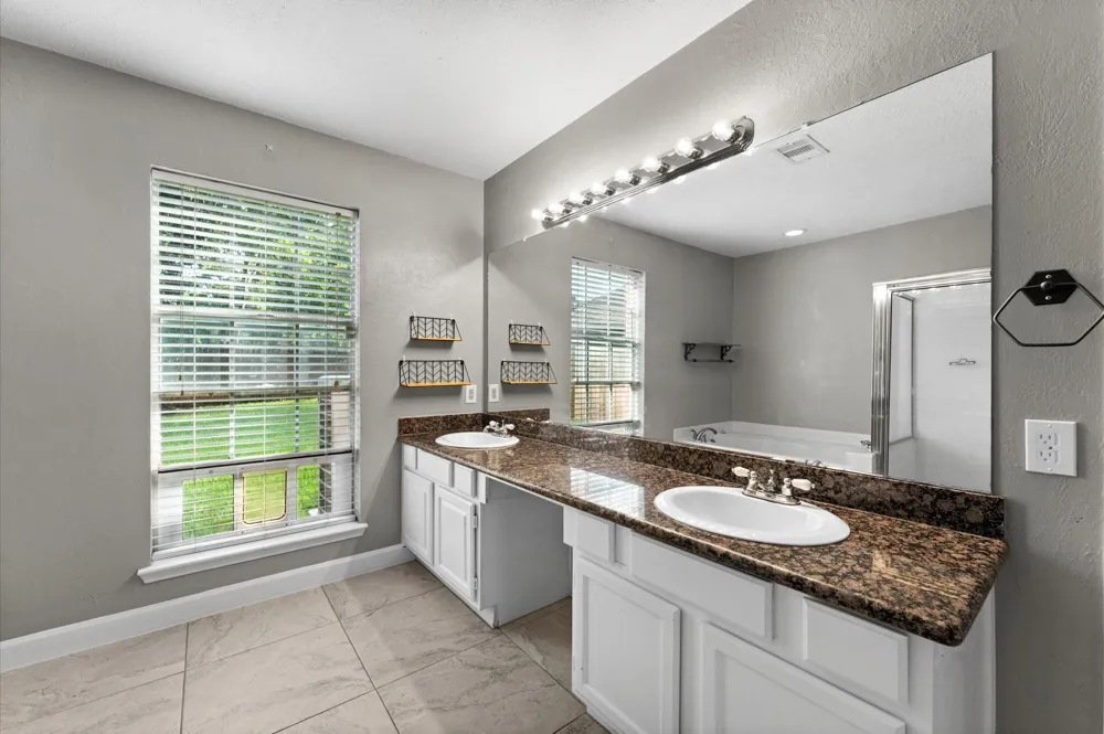 16338 Hickory Point Road Houston, TX 77095