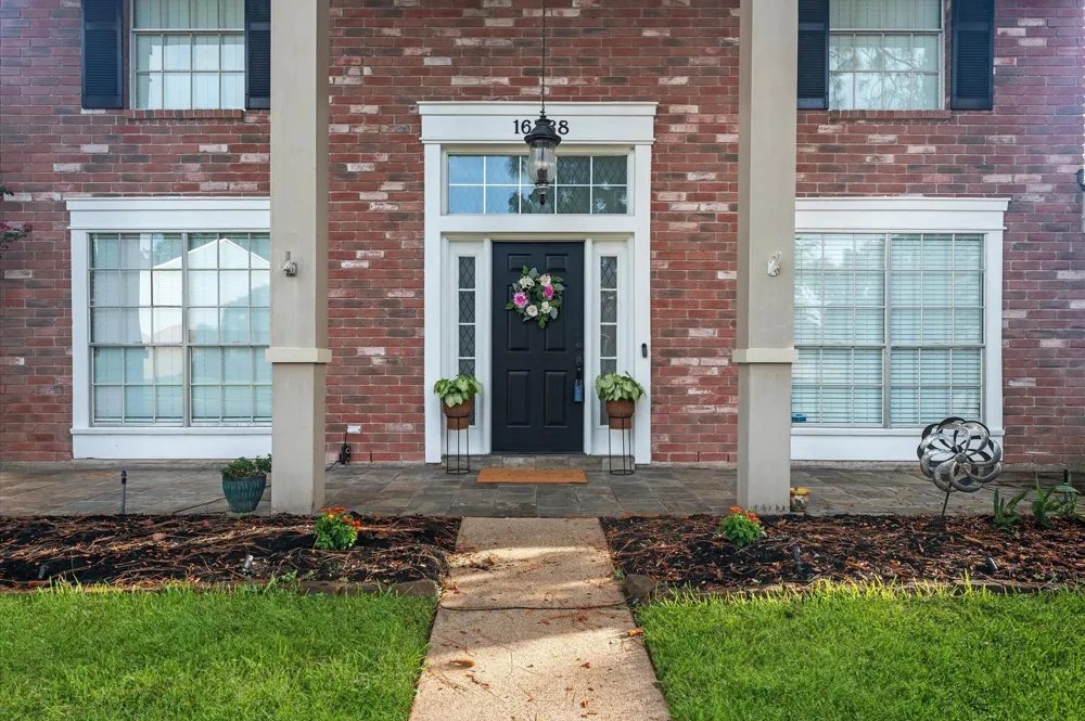 16338 Hickory Point Road Houston, TX 77095