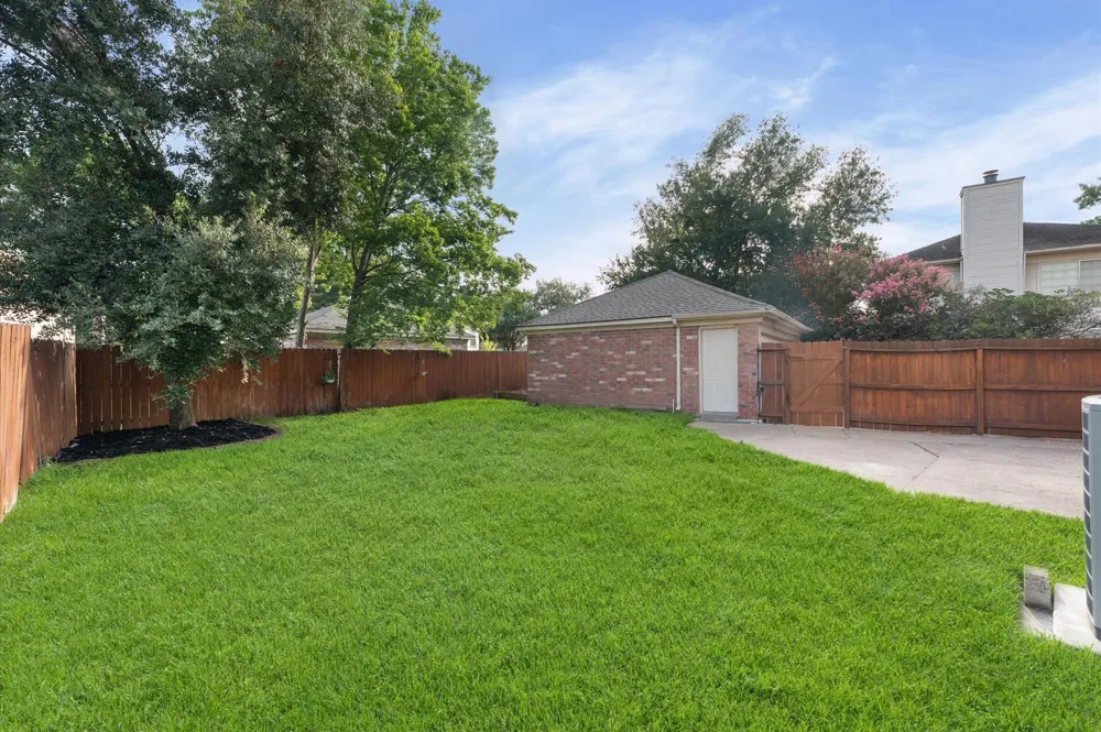 16338 Hickory Point Road Houston, TX 77095