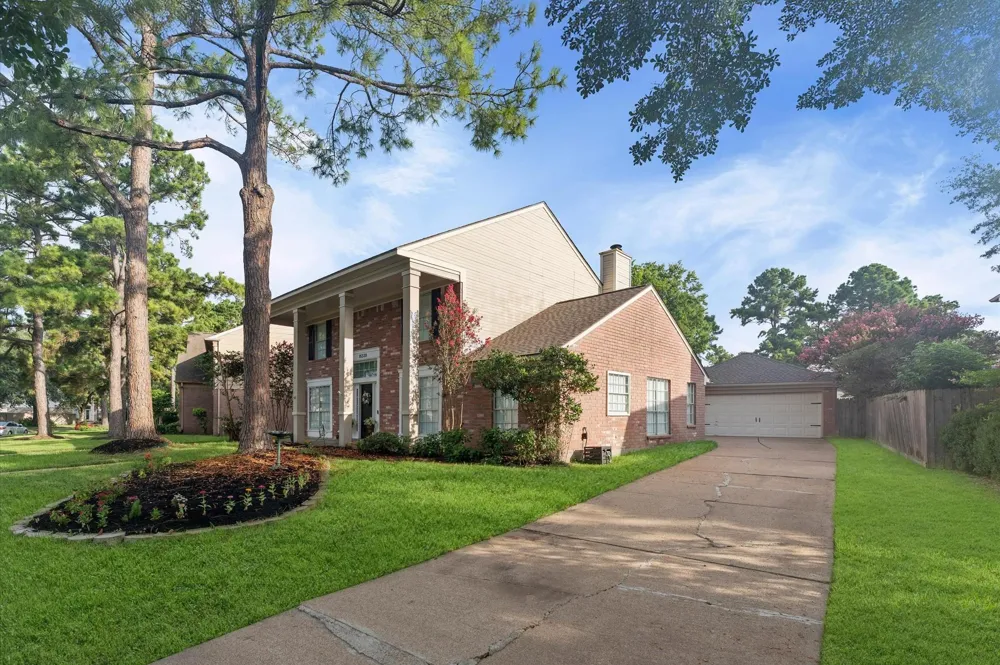 16338 Hickory Point Road Houston, TX 77095