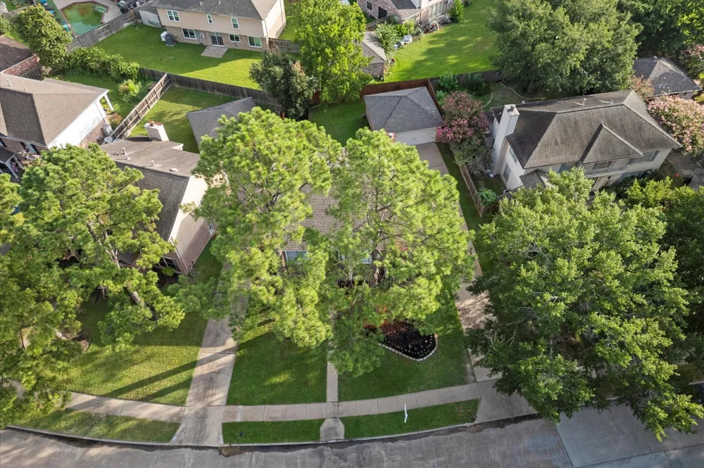 16338 Hickory Point Road Houston, TX 77095