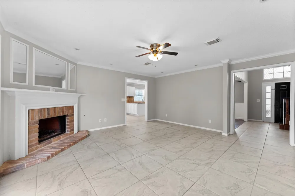 16338 Hickory Point Road Houston, TX 77095