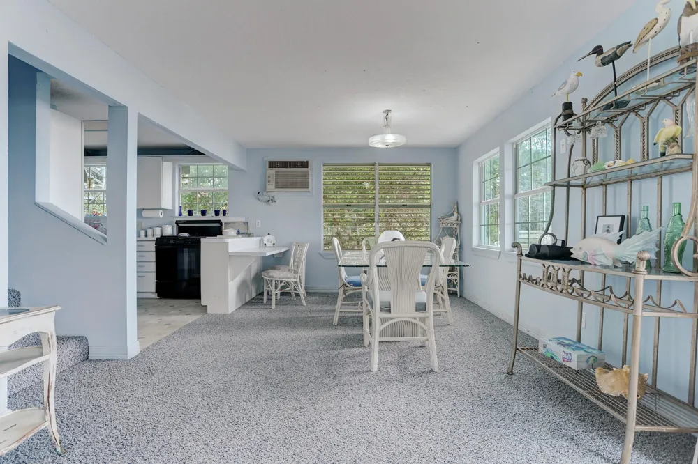 308 Bay Avenue Kemah, TX 77565