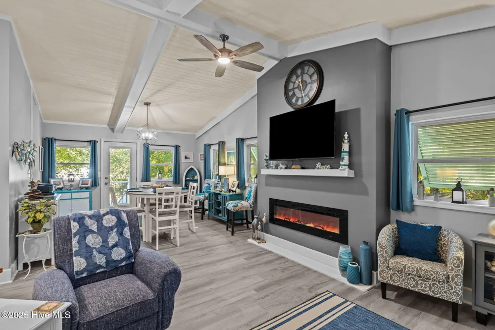 201 Hoop Pole Creek Drive Atlantic Beach, NC 28512