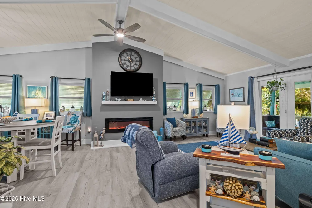201 Hoop Pole Creek Drive Atlantic Beach, NC 28512