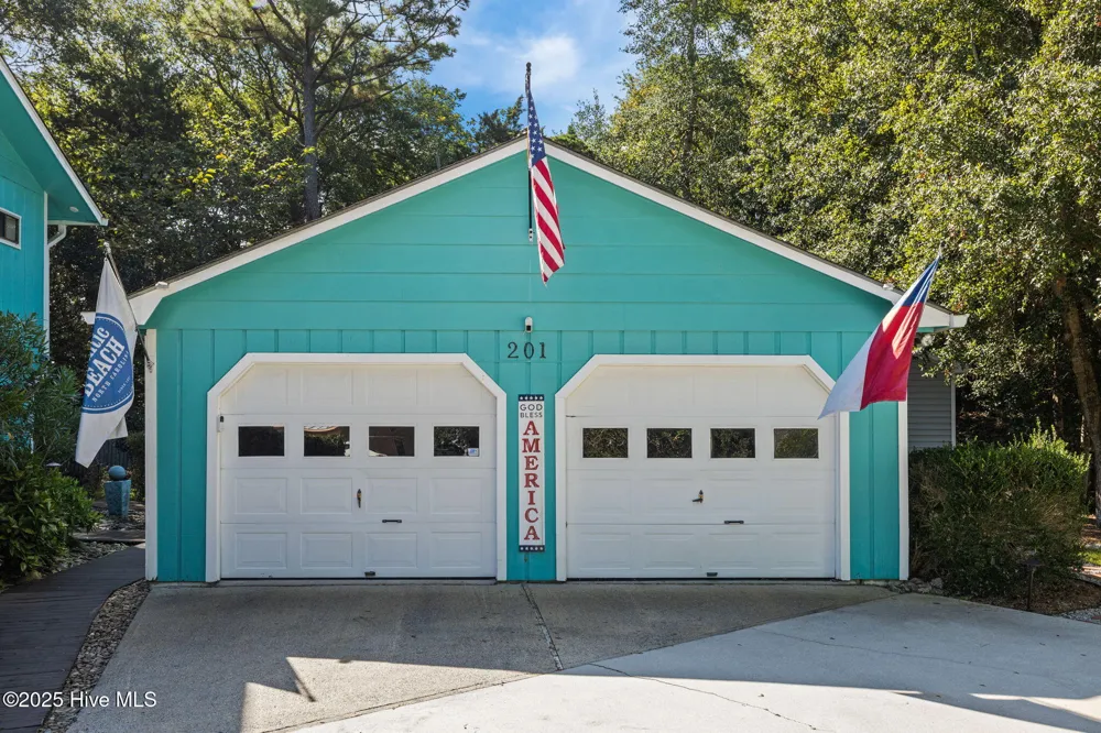 201 Hoop Pole Creek Drive Atlantic Beach, NC 28512
