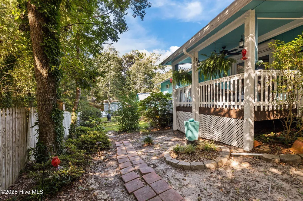 201 Hoop Pole Creek Drive Atlantic Beach, NC 28512
