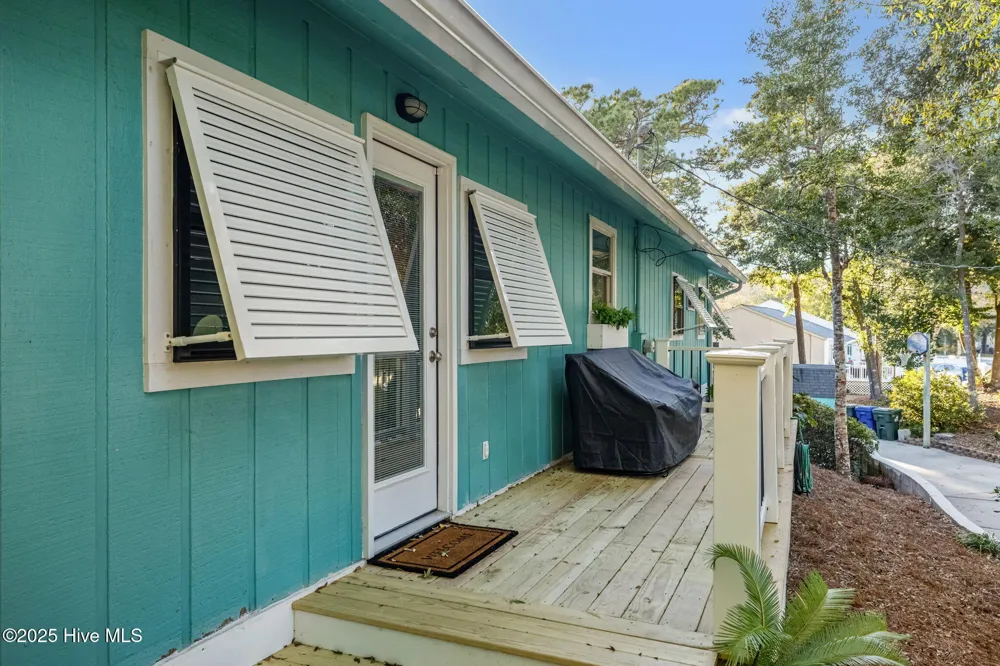 201 Hoop Pole Creek Drive Atlantic Beach, NC 28512