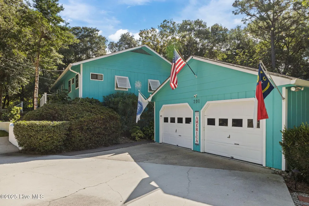 201 Hoop Pole Creek Drive Atlantic Beach, NC 28512