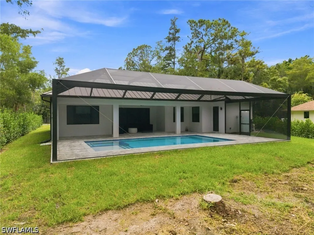 Hickory Wood Drive Naples, FL 34119