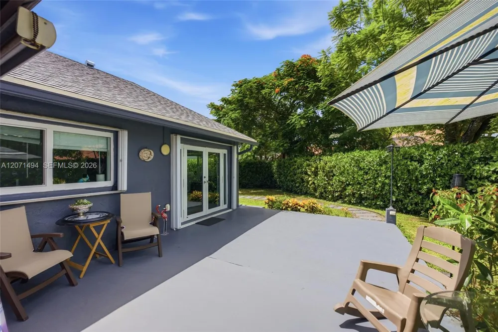3913 NW 72nd Ln Coral Springs, FL 33065
